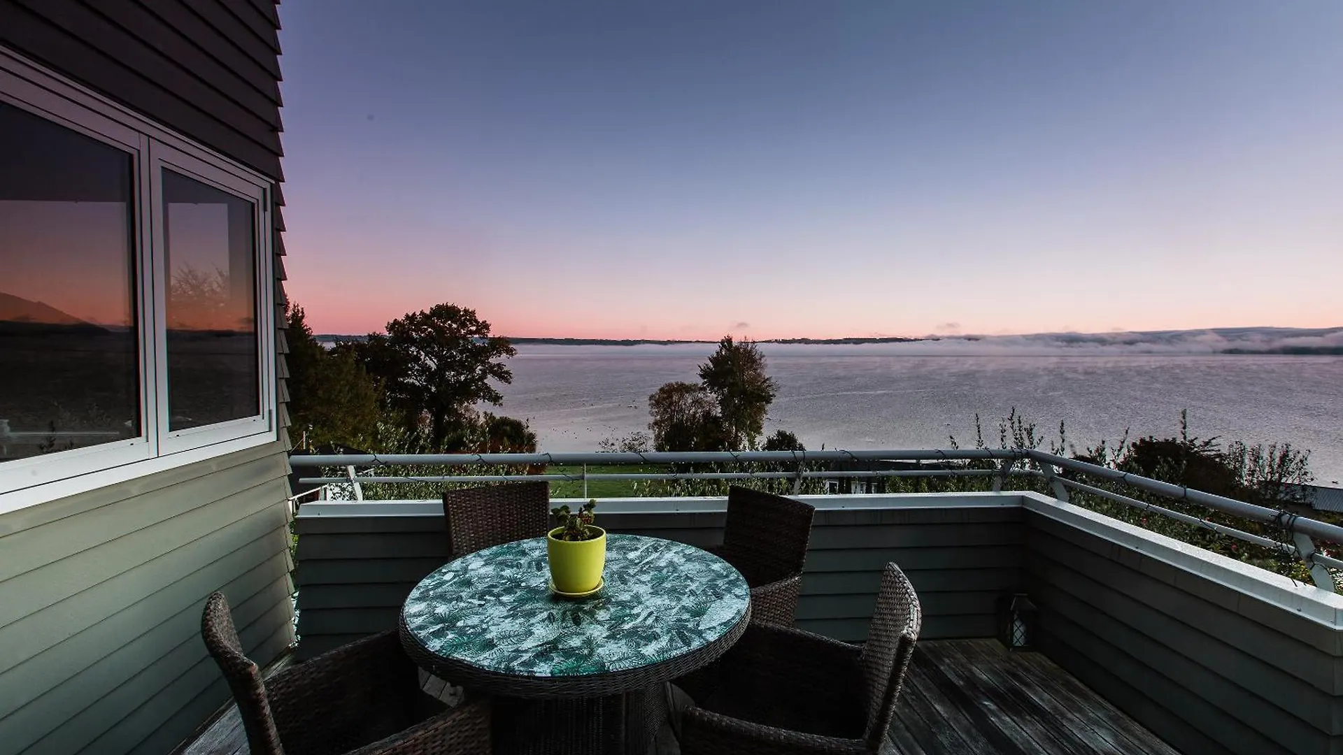 Rotorua Serenity Lakeview Retreat